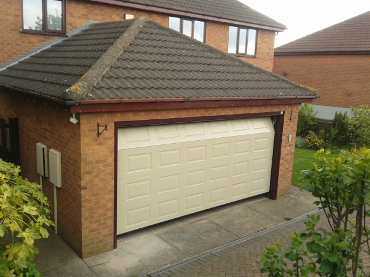 Cover for Double Garage Door - Stylish and Functional Mushroom Sectional