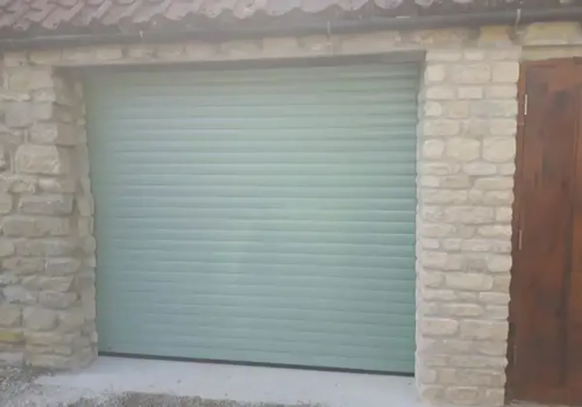 Cover for Insulated Roller Garage Door In Lincoln