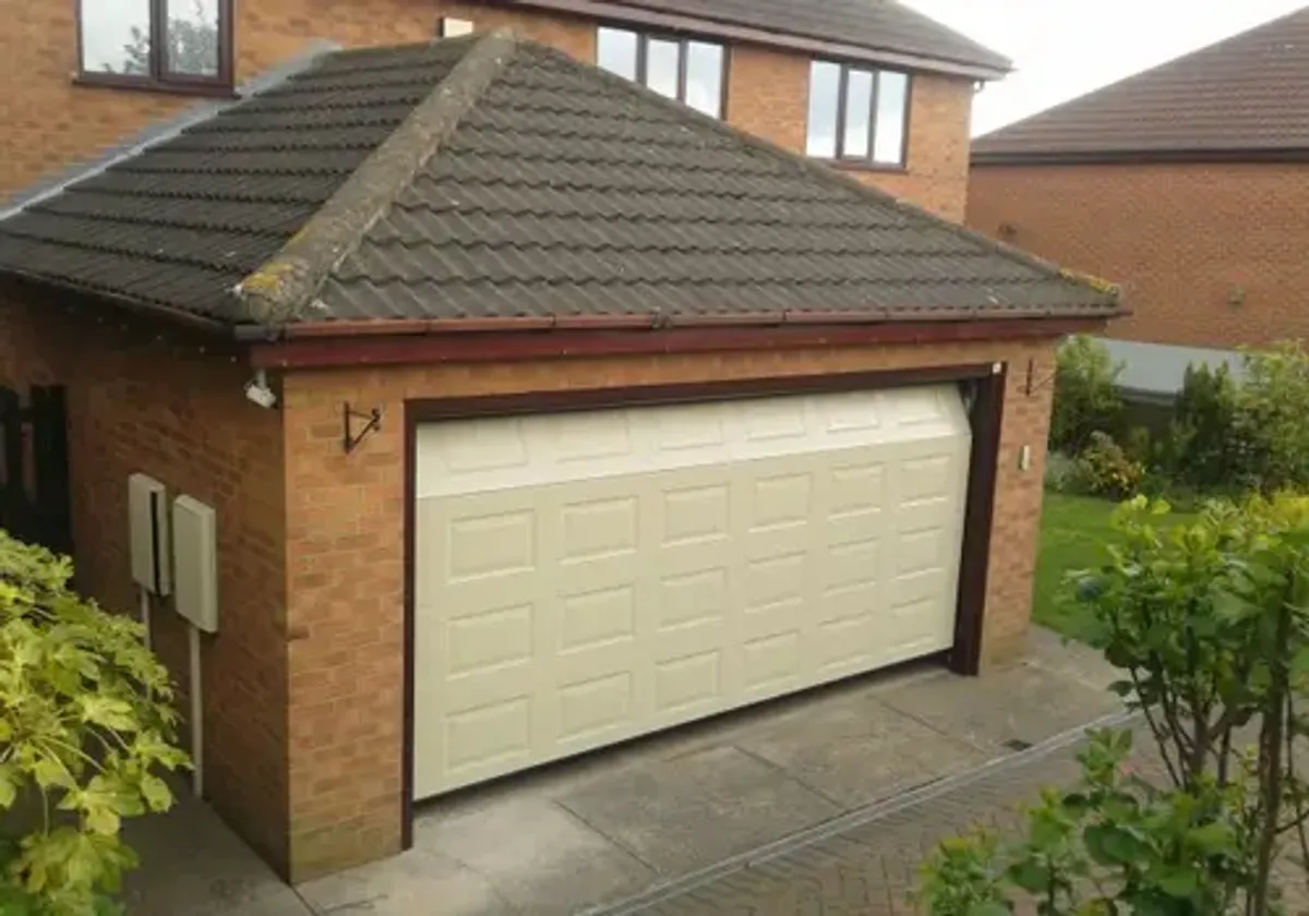 Cover for Double Garage Door - Stylish and Functional Mushroom Sectional