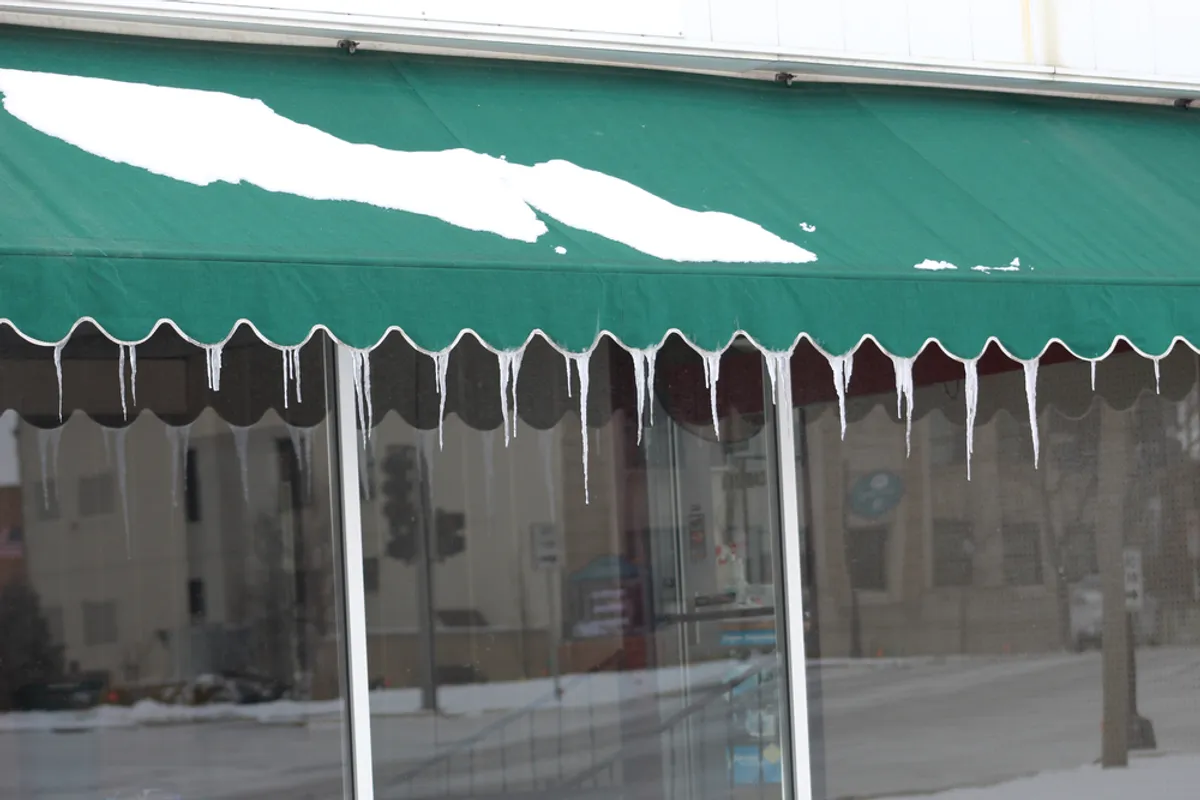 Cover for Should You Leave Your Awning Out All Year? Seasonal Care Guide